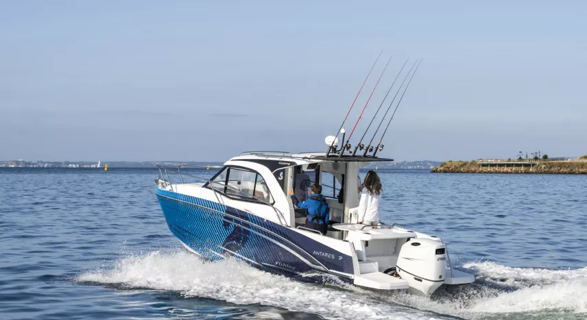 Antares 7 Fishing | BENETEAU